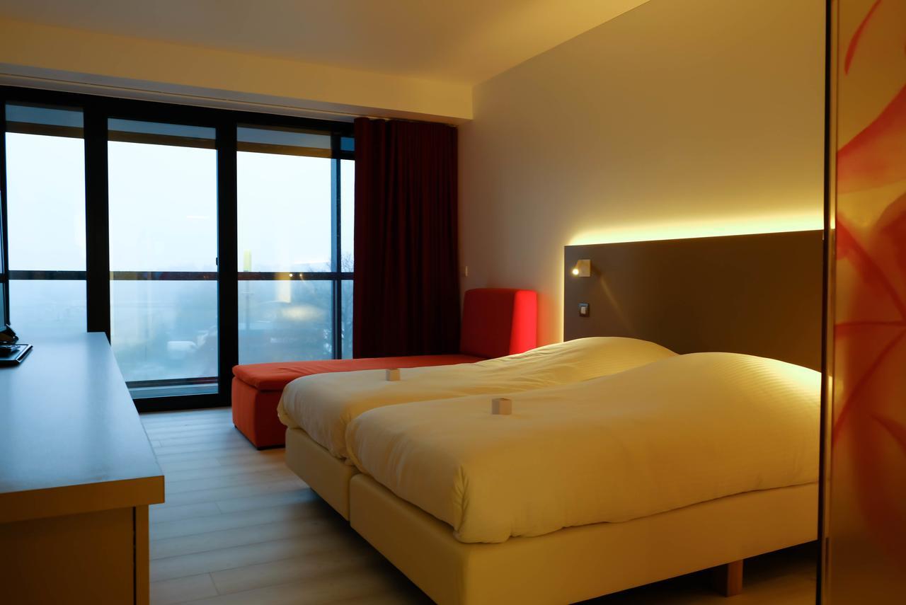 Corbie Lommel Ring Hotel Exterior foto