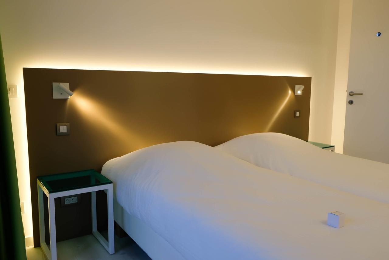 Corbie Lommel Ring Hotel Exterior foto